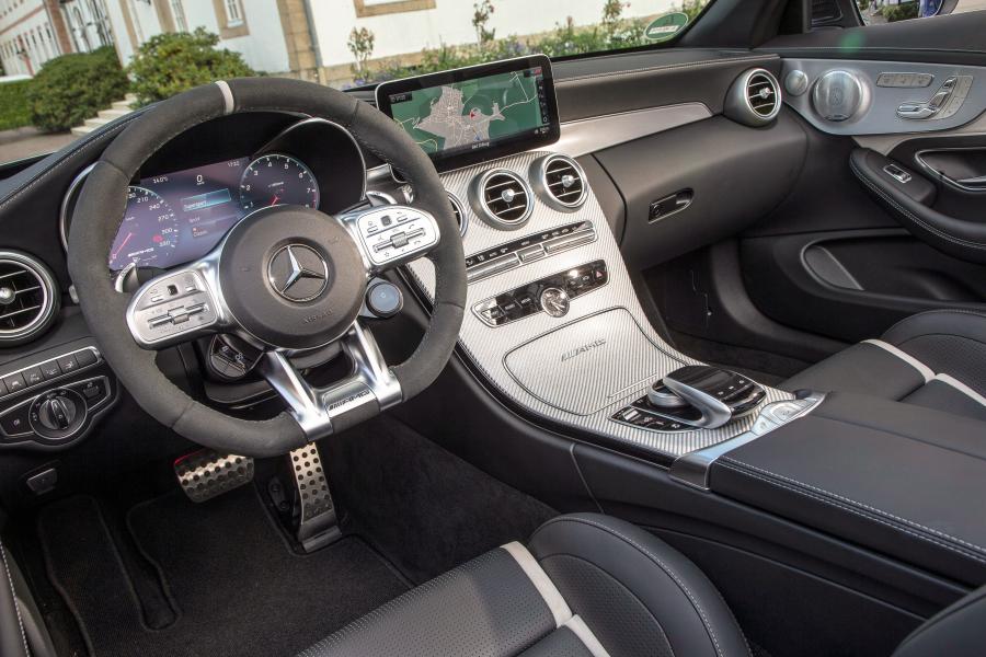 Торпедо Mercedes-AMG C63 S Cabriolet (A205) 2018 года  (WW) (фото 14 из 44)
